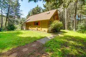 Hot Tub, 1 Mi to Beach: 12-acre Fort Bragg Cabin! - Image 2