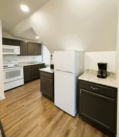 Cozy 1BR Retreat - Private - Near City - Image 5