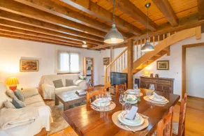 Large country house with pool 15 km from Pamplona - Image 4
