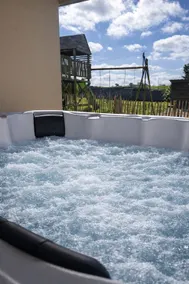 Family home for 8 people with a spa and sauna - Image 2
