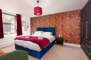 Mulberry Boutique Stay – Canal-Side - Sleep 10 - Image 3