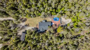 Rustic Vibes w Pool & Hot Tub- Tobermory - Image 2