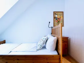 Old Town Apartment for 6 Guests with Parking - Image 4