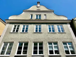 Old Town Apartment for 6 Guests with Parking - Image 3