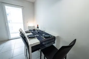 Spacious apartment in Talence - Image 4