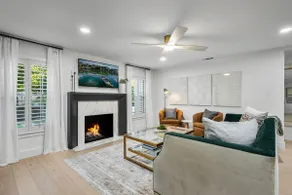 The Lyndzee-Luxury Downtown Haven, Pool, Sleeps 16 - Image 5