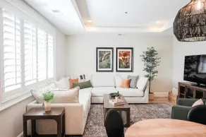 Stylish Riverwoods Retreat - Image 2