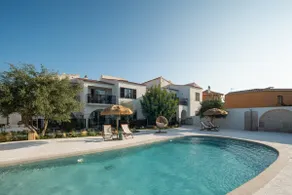 3- Designer apartment near the beach - Image 2