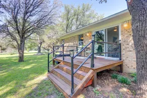 1 Mi to Lake Whitney: Morgan Home w/ Deck! - Image 2
