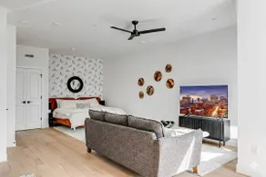 Cozy Studio | The Church Hill Collection - Image 5