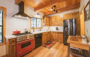 Pinecrest Escape * Fireplace * Central Heat - Image 3