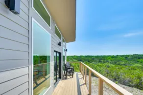 Hot Tub & Valley Views: Hidden Gem in Texas - Image 2