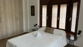 Large country villa with private pool and views - Image 2