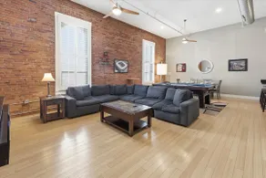 1800 Sq Ft Loft Downtown Near Convention Center - Image 4