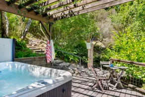 Hidden Gem ~ Lovely Craftsman in Freestone! - Image 3