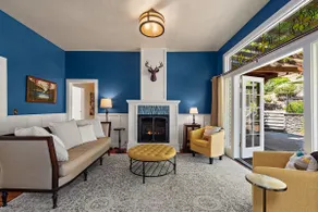 Hidden Gem ~ Lovely Craftsman in Freestone! - Image 2