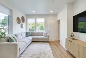Walk to Beaches: 'siletz Bay Bliss' Townhome - Image 1