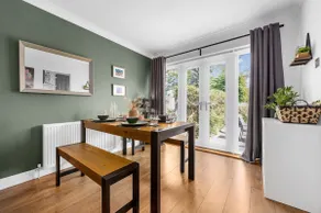 3 Bed Stockport Home Free Parking - Image 5