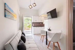 Seaview and Sunsets - Beachside Retreats - Image 4