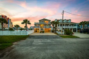 Palm Cove | 5BR Waterfront w/ Large Pool + Spa - Image 3