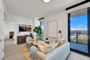 Endless Views from Elegant 4BR Miami Beach Retreat - Image 3