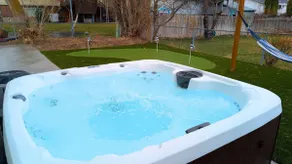 Hot Tub & Pickleball | Packed with Entertainment - Image 3