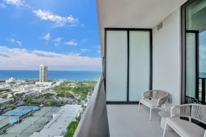 Modern 1BR Penthouse – Miami Beach, Stunning Ocean - Image 2