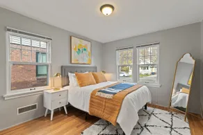 Charming and Cozy Home, Short walk to Manito Park - Image 4