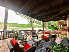 Lakefront Home 4Bed/3Bath/Dock/Firepit/Grill-10PP - Image 2