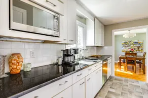 3 Mi to Cape Cod Bay: Marshfield Home w/ Balcony! - Image 5