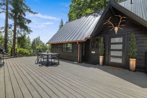 Exquisite Custom Country Home on National Forest - Image 3
