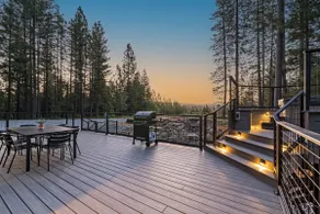 Exquisite Custom Country Home on National Forest - Image 5