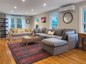 Pet Friendly in Rye | 4 Mins to Beach | Sleeps 9 - Image 4