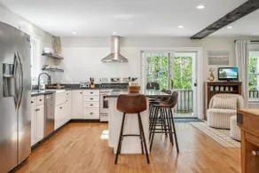 Pet Friendly in Rye | 4 Mins to Beach | Sleeps 9 - Image 2