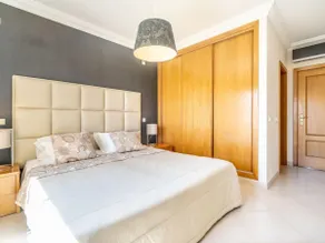 Praia Village, CleverDetails, 2 Bed/2 Bath with pool view - Image 2