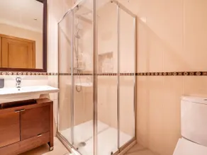 Praia Village, CleverDetails, 2 Bed/2 Bath with pool view - Image 4