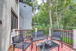 Easy Access to Pittsburgh: Urban Retreat w/ Deck - Image 3