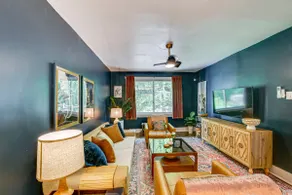 Easy Access to Pittsburgh: Urban Retreat w/ Deck - Image 2