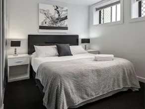 2br family apartment near Royal Childrens Hospital - Image 4