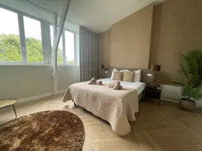 Luxe suite - new bed - WiFi- Safe city center - Image 2