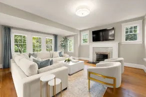 Luxury 5-BR | Hot Tub | Game Room | Walk to Metro - Image 5