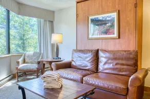 1 Bedroom Condo Perfect Location #303 with Pool and Hot Tub - Image 5