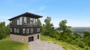 Modern Escape w Mountain Views Fire Pit & Swing - Image 2