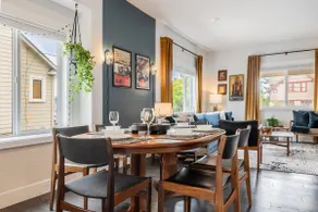 Ballard Craftsman | Sleeps 10 | A/C, BBQ & Firepit - Image 3
