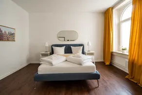 Modern 1BR Hamburg | Rain Shower - Image 4