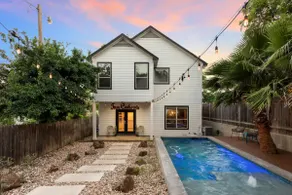 Single Malt Manor Downtown Austin - Image 2