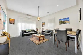 Beautiful Geelong House - Image 2