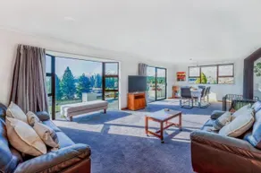 The Lake House - Image 4