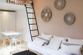 Charming house in Montreuil with Terrace - Image 2