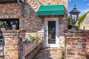 Charming Coastal Retreat in Historic Darien, GA - Image 4